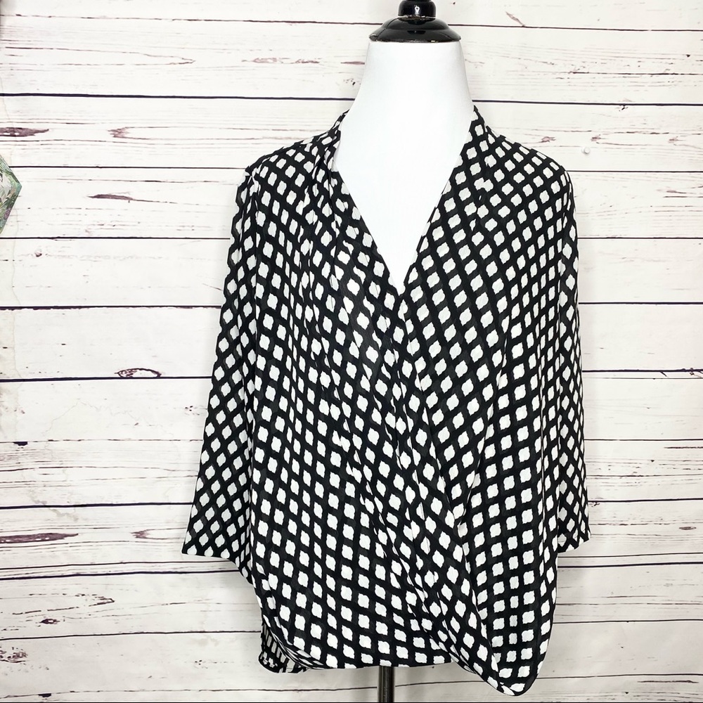 WHBM Black & White Polka Dot Twist Front Wrap Blouse Top Size 4 Small